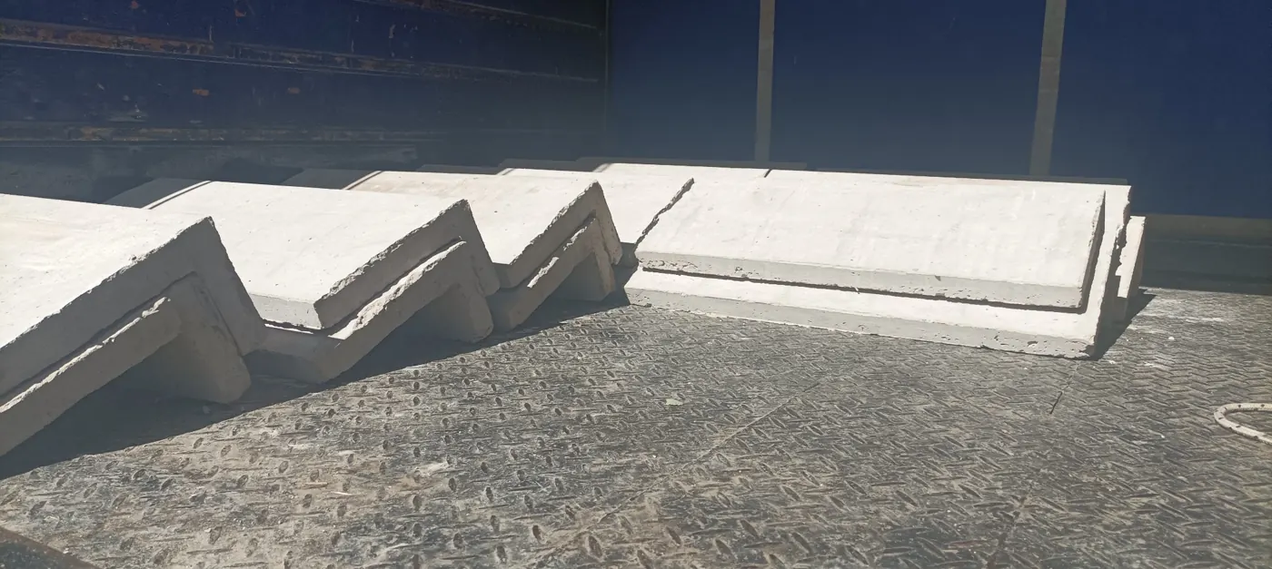 Escalón Tipo L Premoldeado